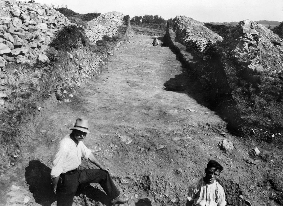 Hembury Fort 1930 cII looking north